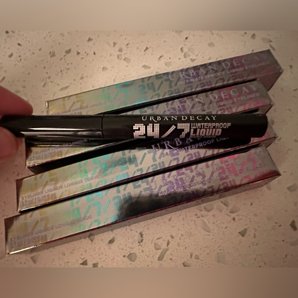 Two (2) NIB Urban Decay 24/7 Waterproof Liquid Eyeliner- Perversion FOR @xssy1